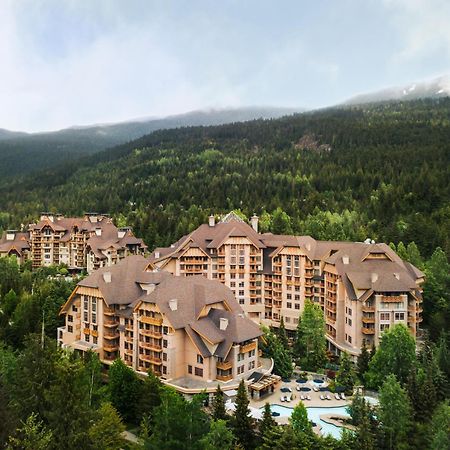 Four Seasons Resort Уислър Екстериор снимка