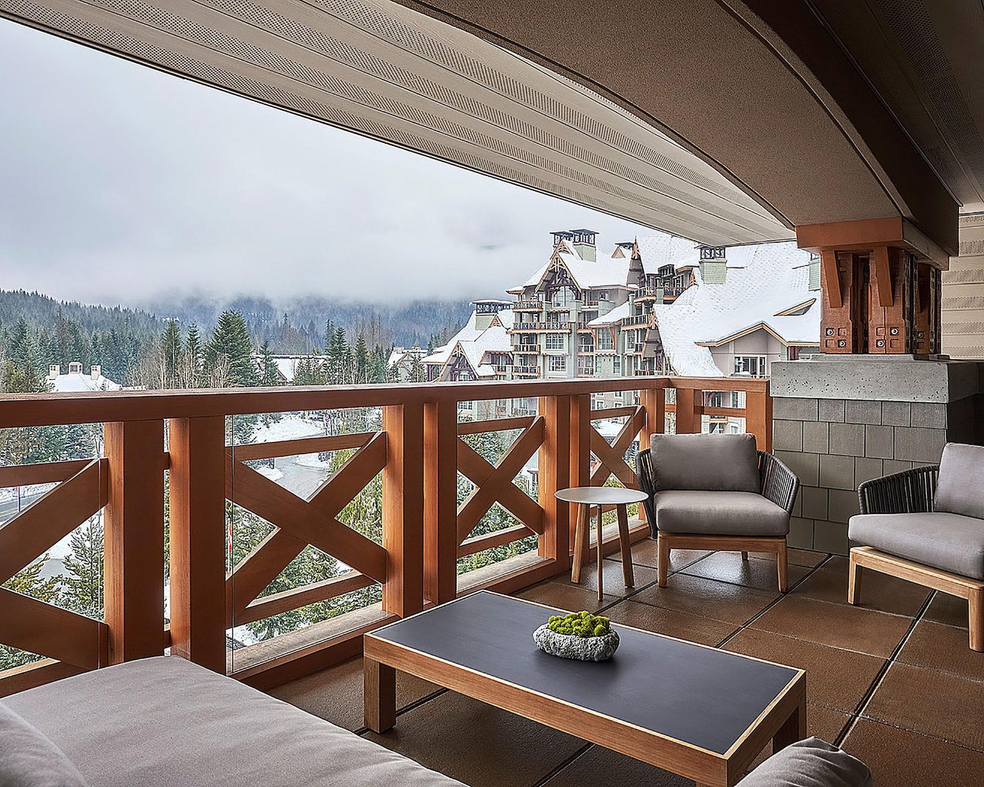 Four Seasons Resort Уислър Екстериор снимка