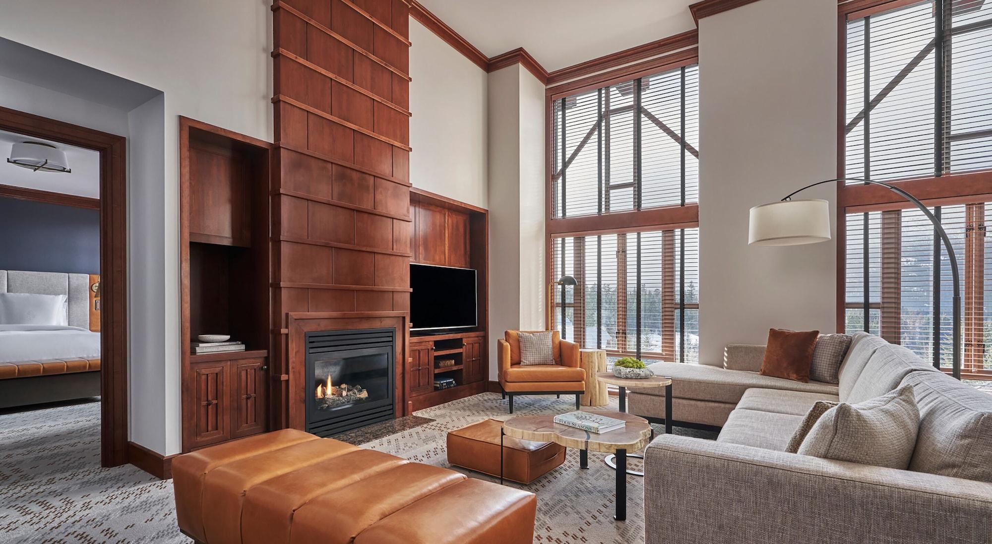 Four Seasons Resort Уислър Екстериор снимка