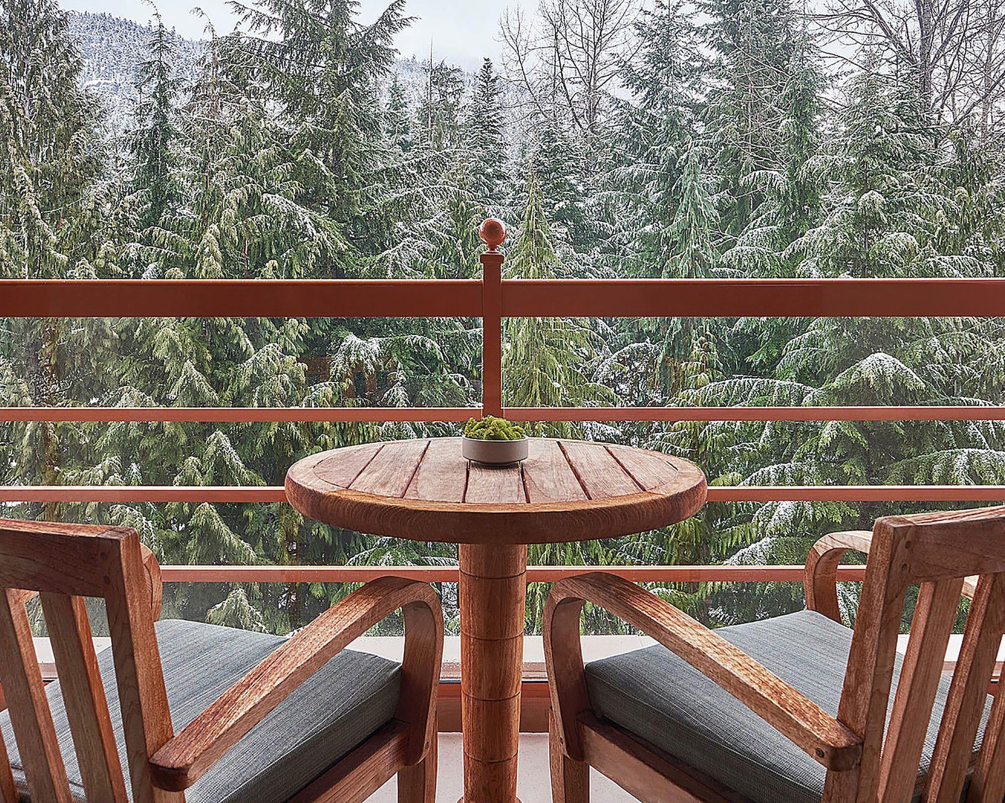 Four Seasons Resort Уислър Екстериор снимка